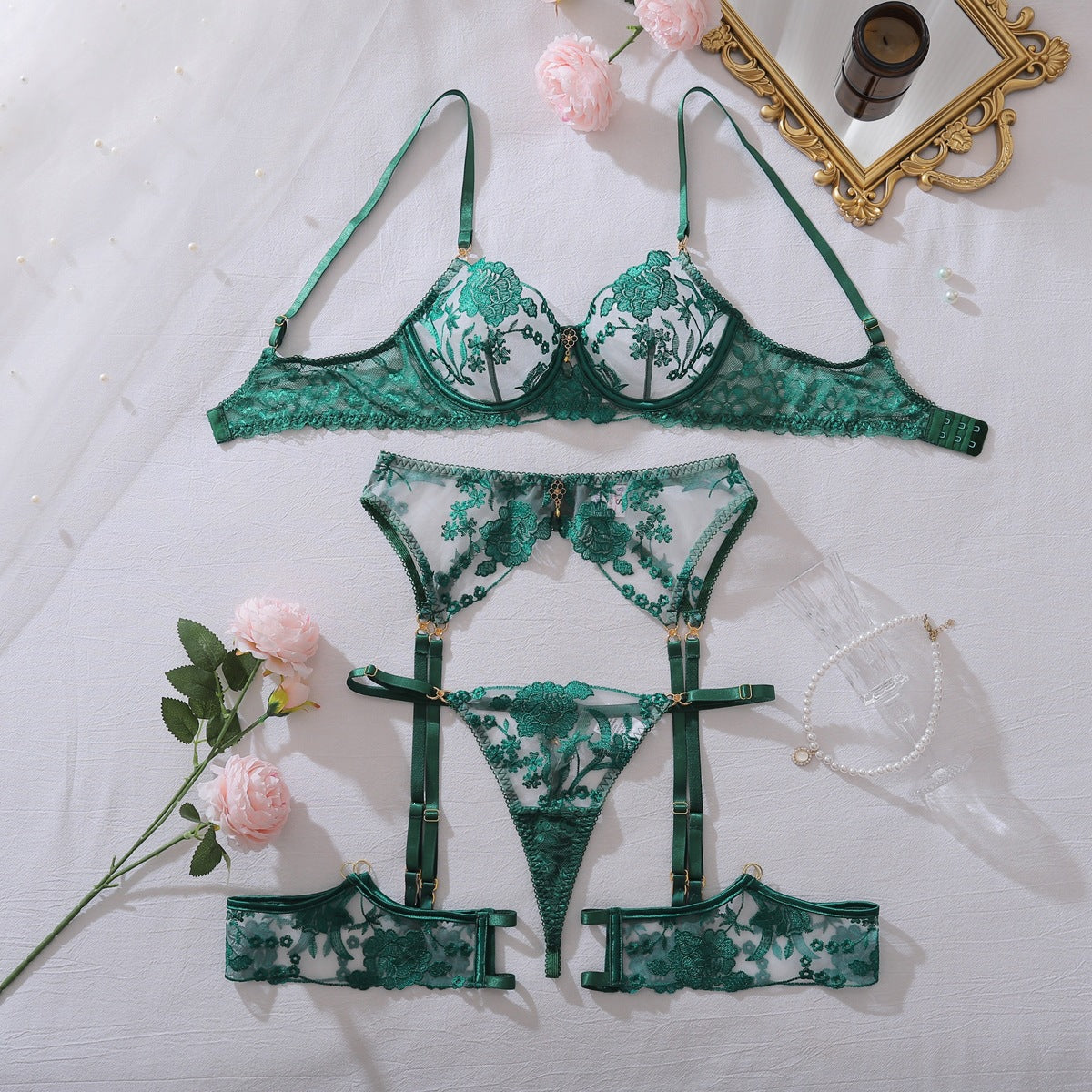 Emira Bloom Lace Lingerie Set